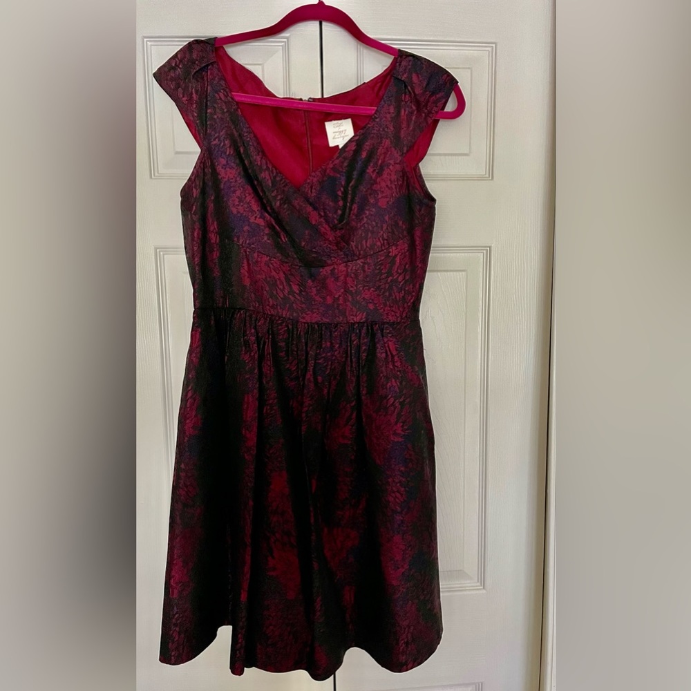 Suzi Chin for Maggie Boutique- dress Size 8- great condition -NWOT